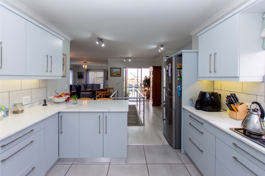 3 Bedroom Property for Sale in Velddrif Western Cape